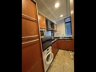West Kowloon - The Arch Star Tower (Block 2) 05