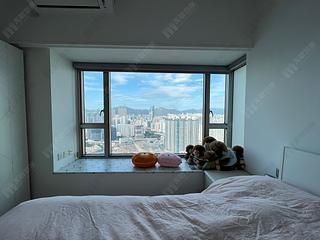 West Kowloon - Sorrento Phase 1 Block 6 04