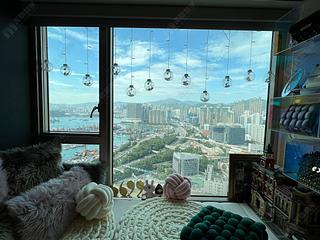 West Kowloon - Sorrento Phase 1 Block 6 06