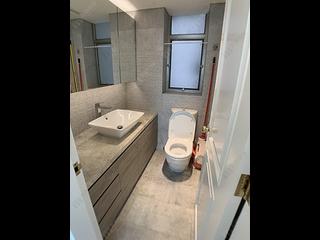 West Kowloon - Sorrento Phase 1 Block 6 09