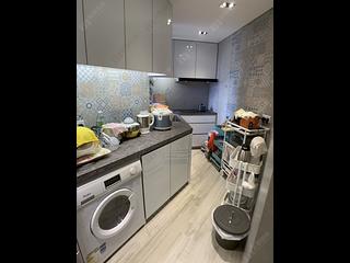 West Kowloon - Sorrento Phase 1 Block 6 11