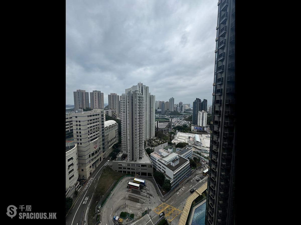 Wong Chuk Hang - The Southside Phase 1 Southland Tower 1A 01