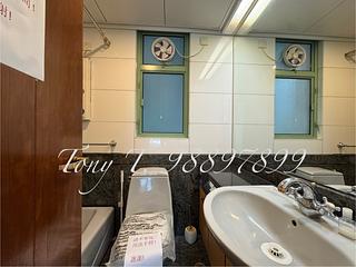 Wan Chai - Royal Court 11
