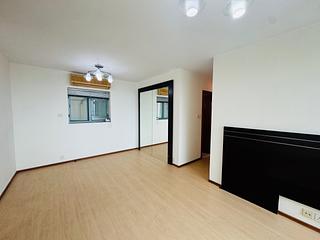 Tung Chung - Seaview Crescent Block 1 02