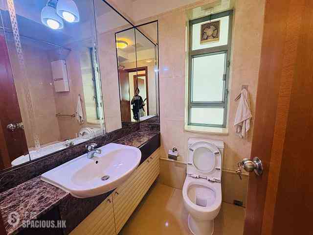 Tung Chung - Seaview Crescent Block 1 06
