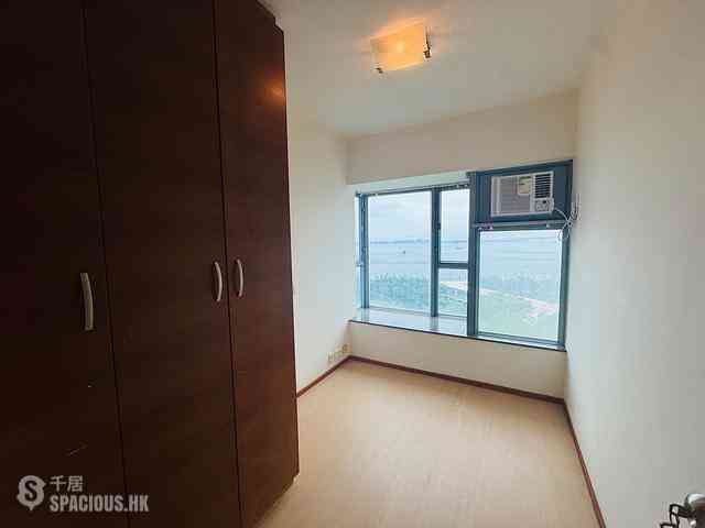 Tung Chung - Seaview Crescent Block 1 08