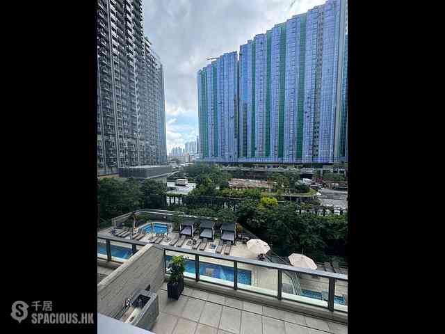 Wong Chuk Hang - The Southside Phase 1 Southland Tower 2A 01