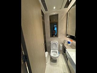 Wong Chuk Hang - The Southside Phase 1 Southland Tower 2A 06