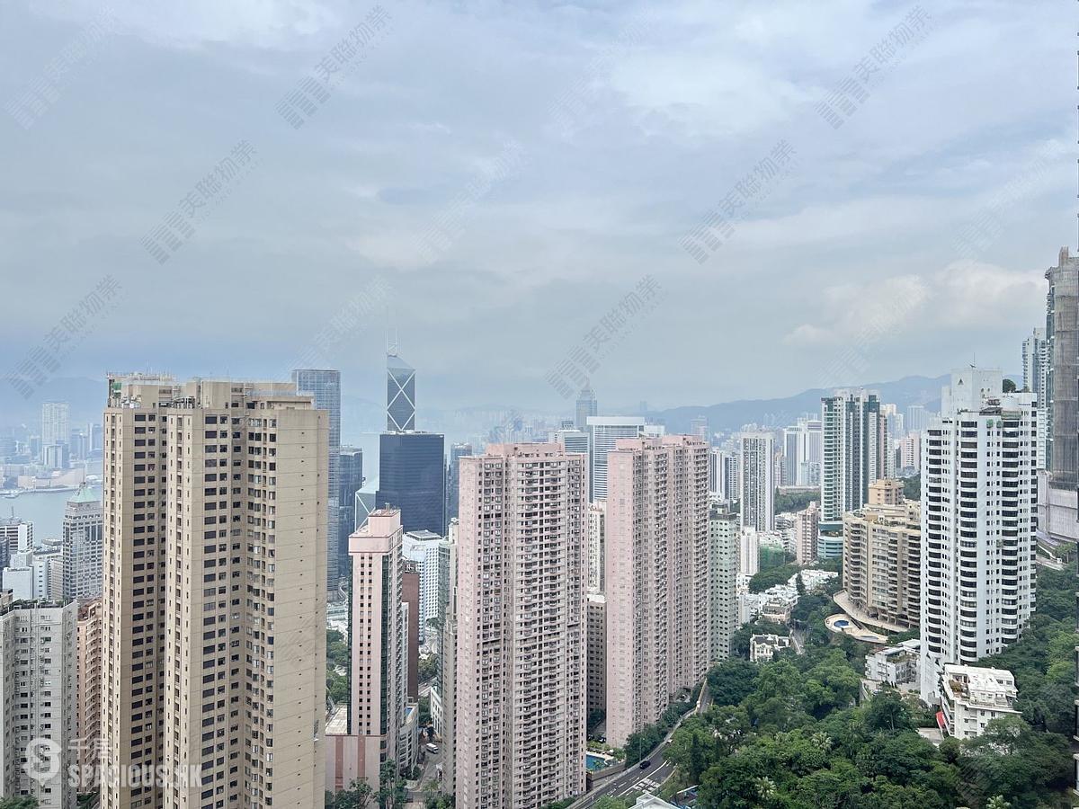 Mid Levels Central - Tregunter Tower 3 01
