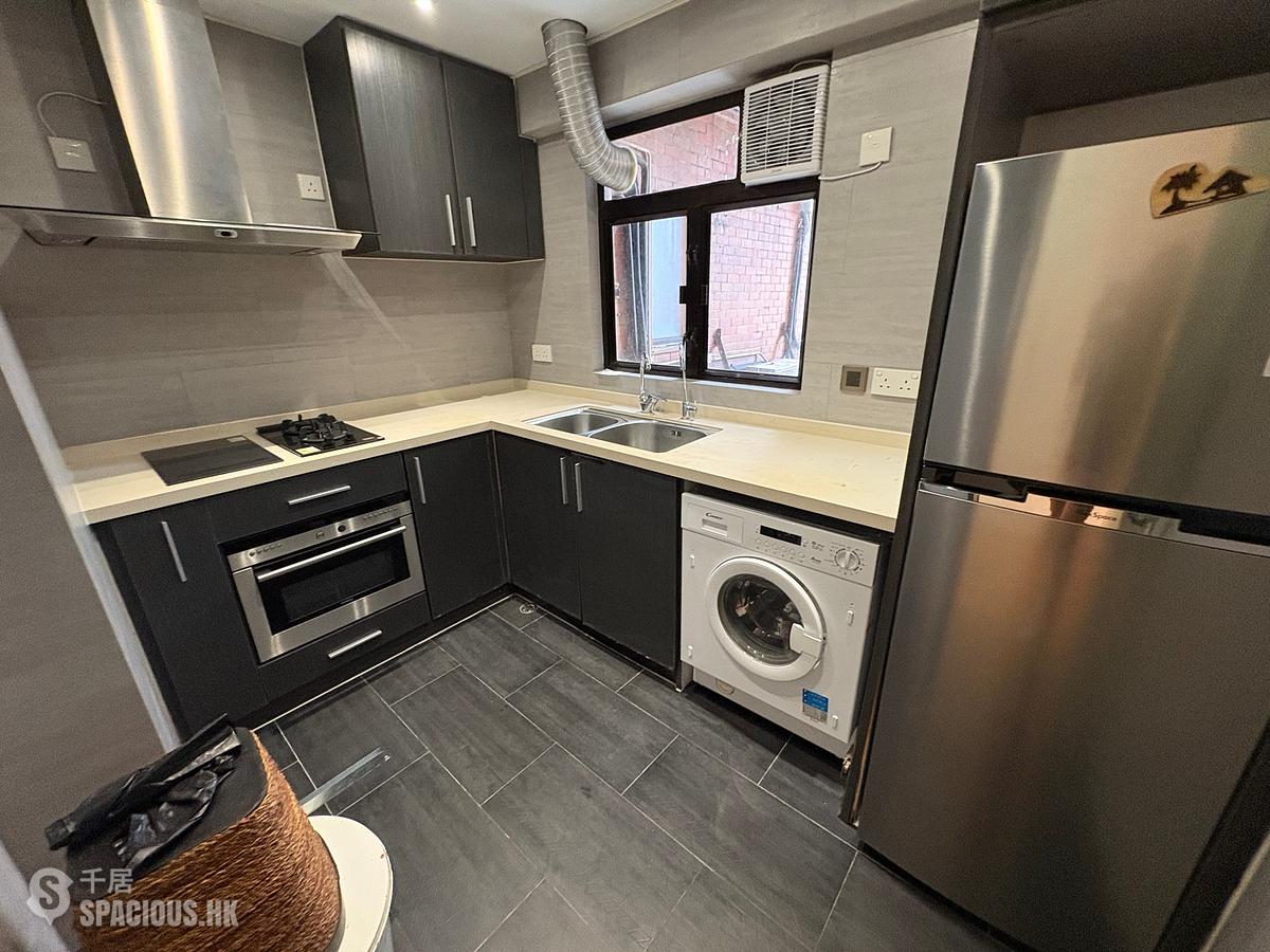 Mid Levels Central - Seymour Place 01
