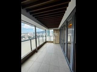 Stubbs Road - Evergreen Villa 05