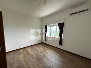 Chung Hom Kok - 30, Cape Road 07