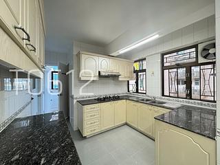 Mid Levels Central - Right Mansion 11