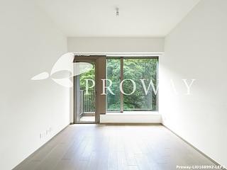 Shau Kei Wan - Island Garden 06