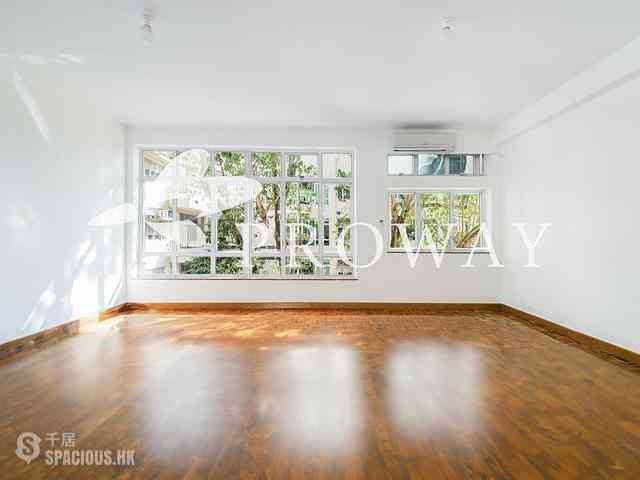 Pok Fu Lam - Bisney Villas 01
