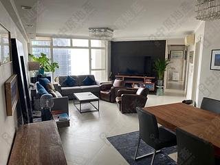 Mid Levels Central - Robinson Place 02