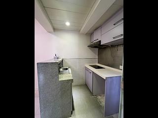Kennedy Town - Luen Wai Apartment 05