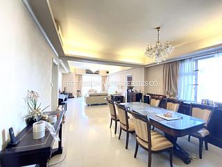 Mid Levels East - United Mansion 18