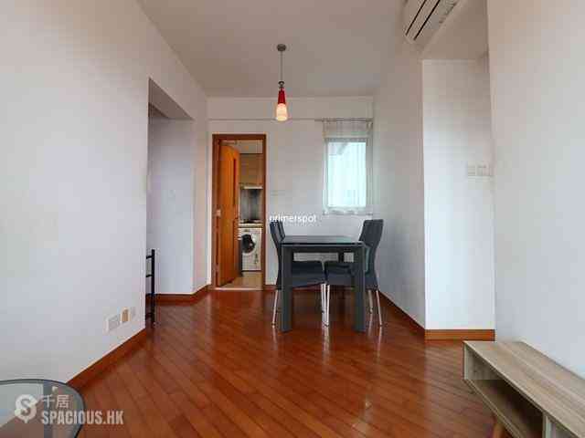 Wan Chai - The Zenith 01