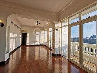 The Peak - The Mount Austin 17