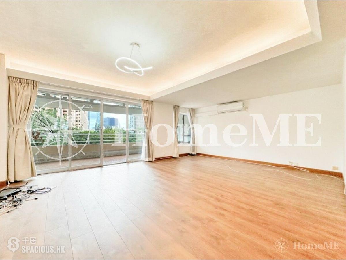 Mid Levels Central - Pine Court 01
