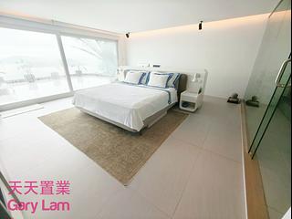 Clear Water Bay - Dragon Lake Villa 04