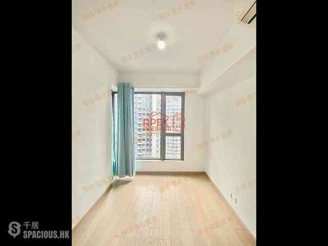 Pak Shek Kok - Solaria Tower 10 07