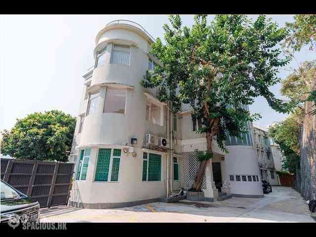 Repulse Bay - 27-31, South Bay Road 01