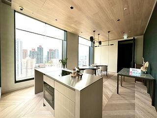 Sheung Wan - 42, Tung St. 08