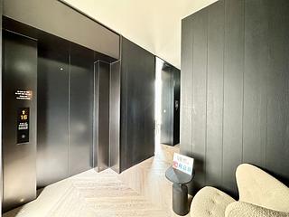 Sheung Wan - 42, Tung St. 03