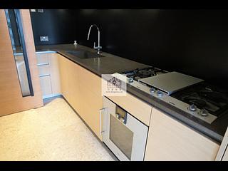 Mid Levels Central - Arezzo 10