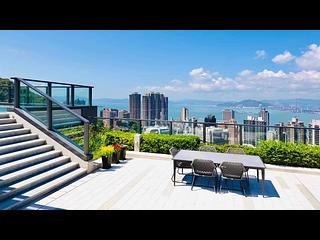 Mid Levels West - University Heights 16