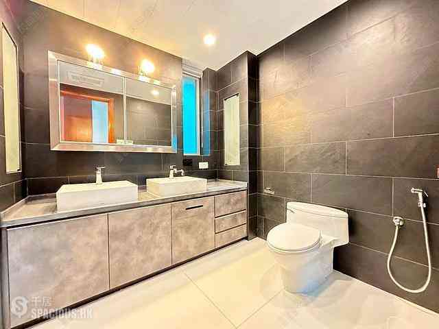 Mid Levels Central - Regence Royale Tower 1 10