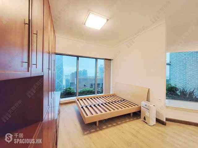Mid Levels Central - Regence Royale Tower 1 06