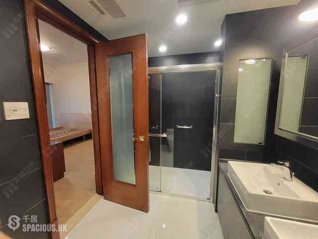 Mid Levels Central - Regence Royale Tower 1 11