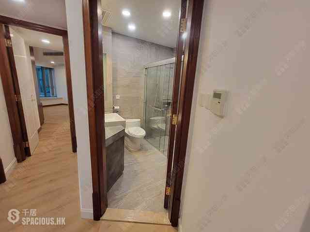 Mid Levels Central - Regence Royale Tower 1 13