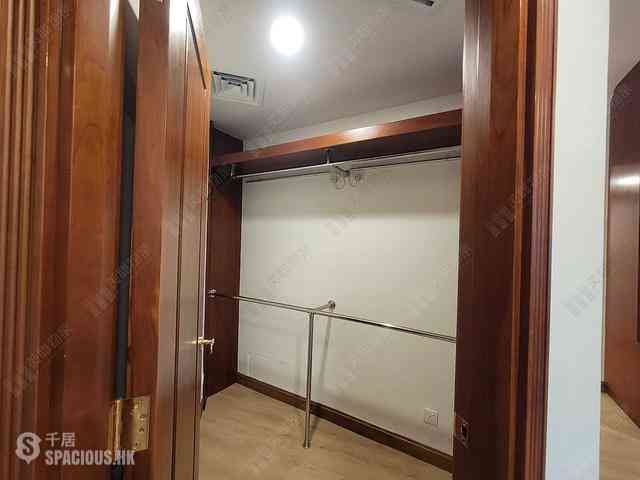 Mid Levels Central - Regence Royale Tower 1 14