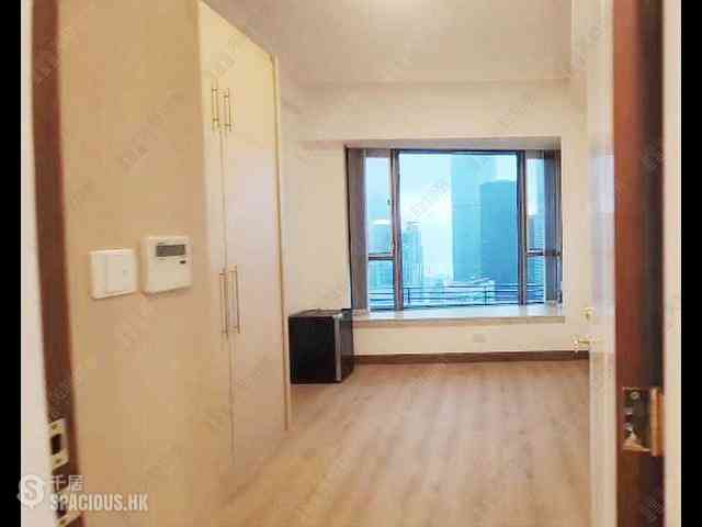 Mid Levels Central - Regence Royale Tower 1 08
