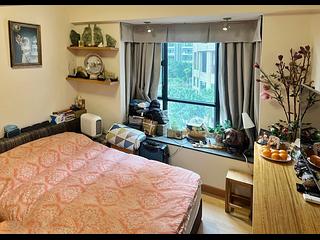 Mid Levels Central - Clovelly Court Block 2 04