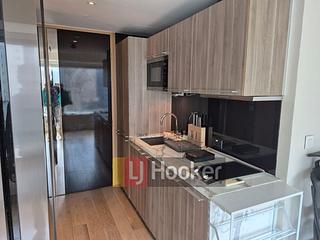 Mid Levels Central - Gramercy 04