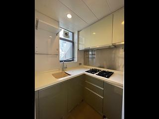 Sai Ying Pun - Island Crest Block 1 06