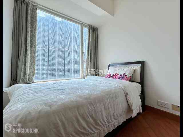Tung Chung - Coastal Skyline Phase 4 Le Bleu Deux Block 7 05