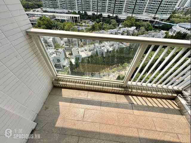 Tung Chung - Coastal Skyline Phase 4 Le Bleu Deux Block 7 07