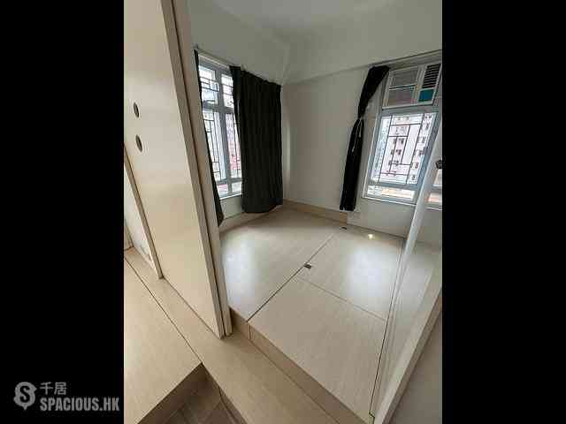 Jordan - Ealing Court 04