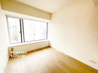 Mid Levels Central - Gramercy 06