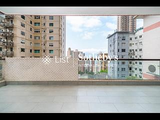 Mid Levels West - 64, Conduit Road 02