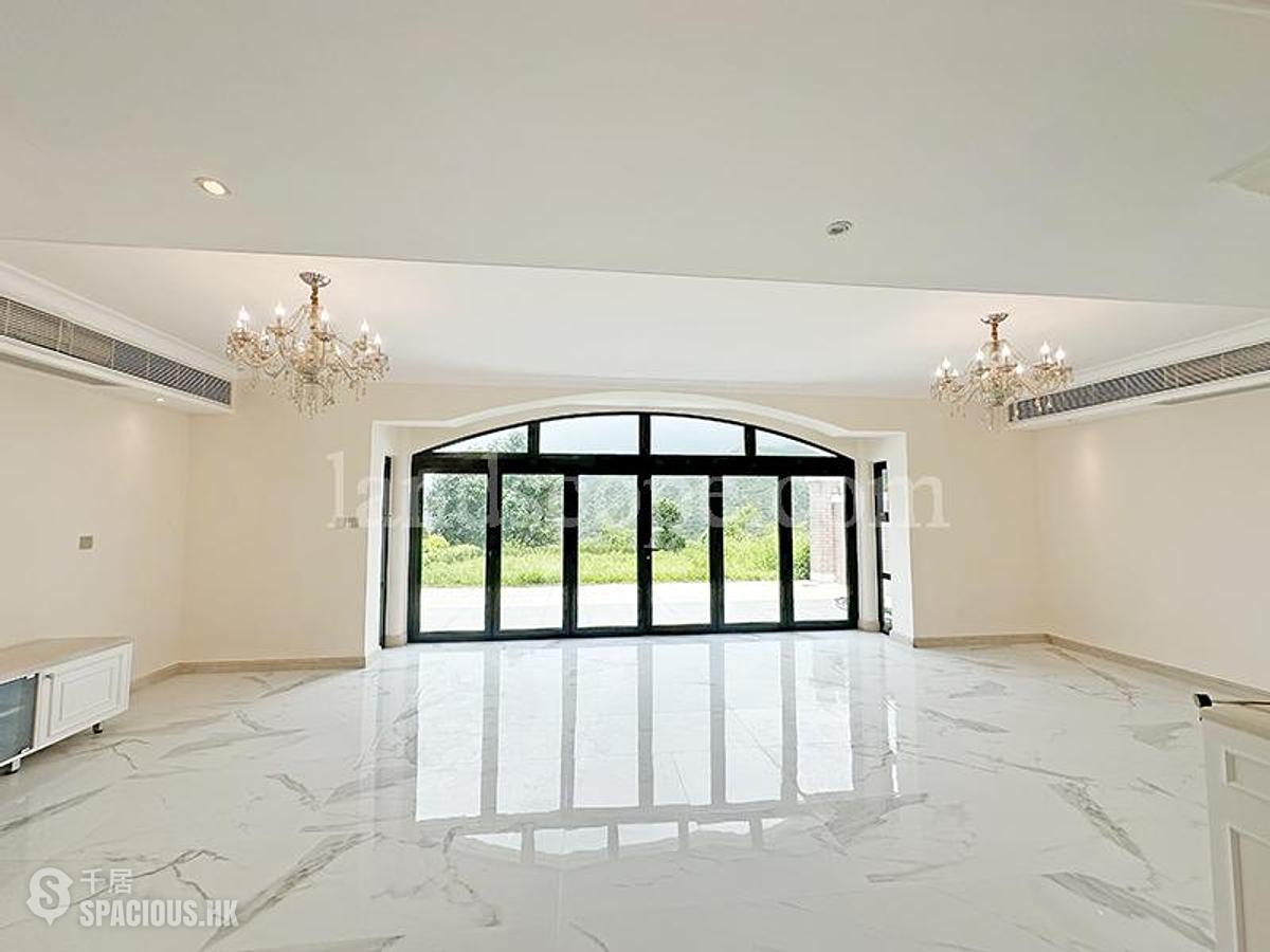 Stanley - Villa Rosa 01