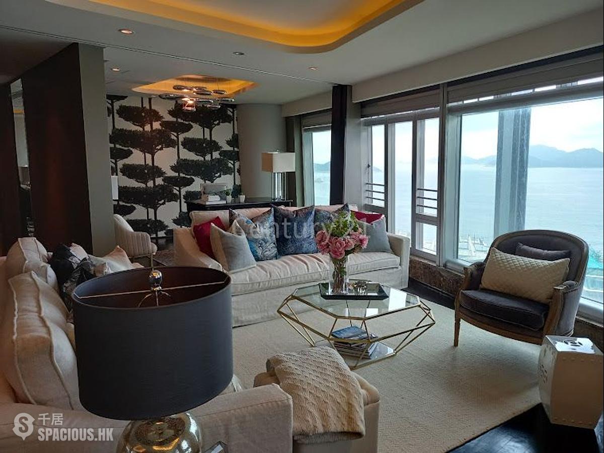 Repulse Bay - The Lily 01