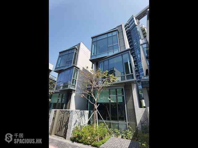 Gold Coast / So Kwun Wat - Le Pont 01