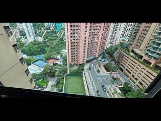Mid Levels Central - Dynasty Court 06